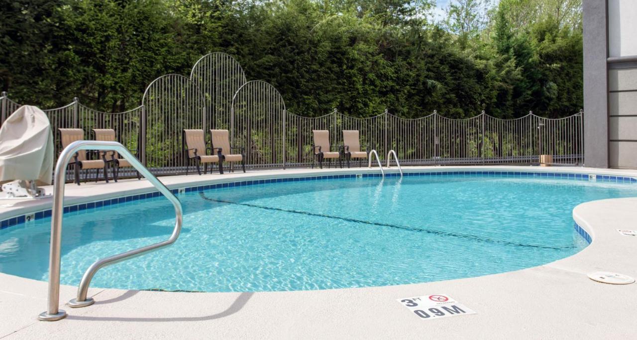 Comfort Inn Asheville East-Blue Ridge Pkwy Access Bagian luar foto