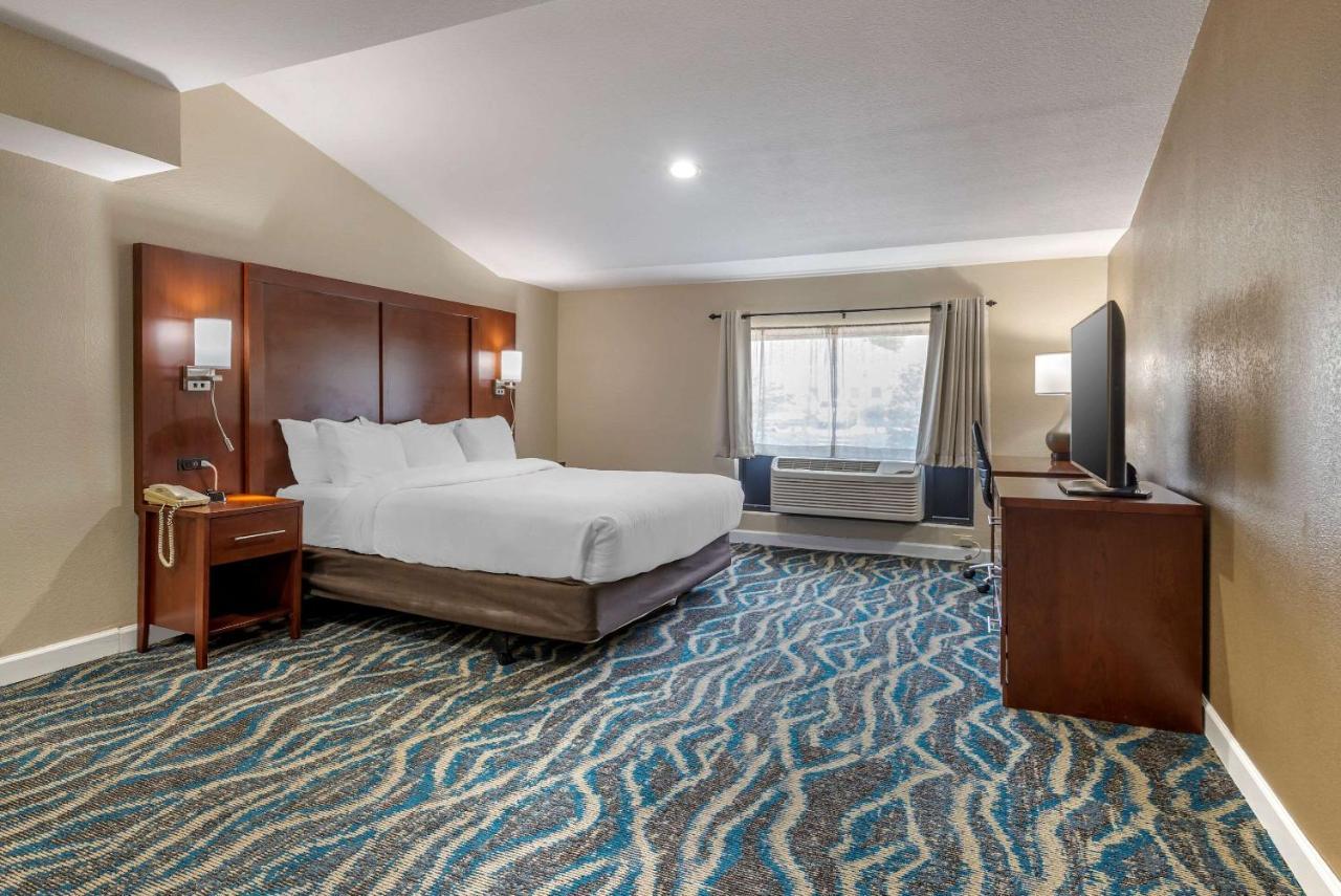 Comfort Inn Asheville East-Blue Ridge Pkwy Access Bagian luar foto