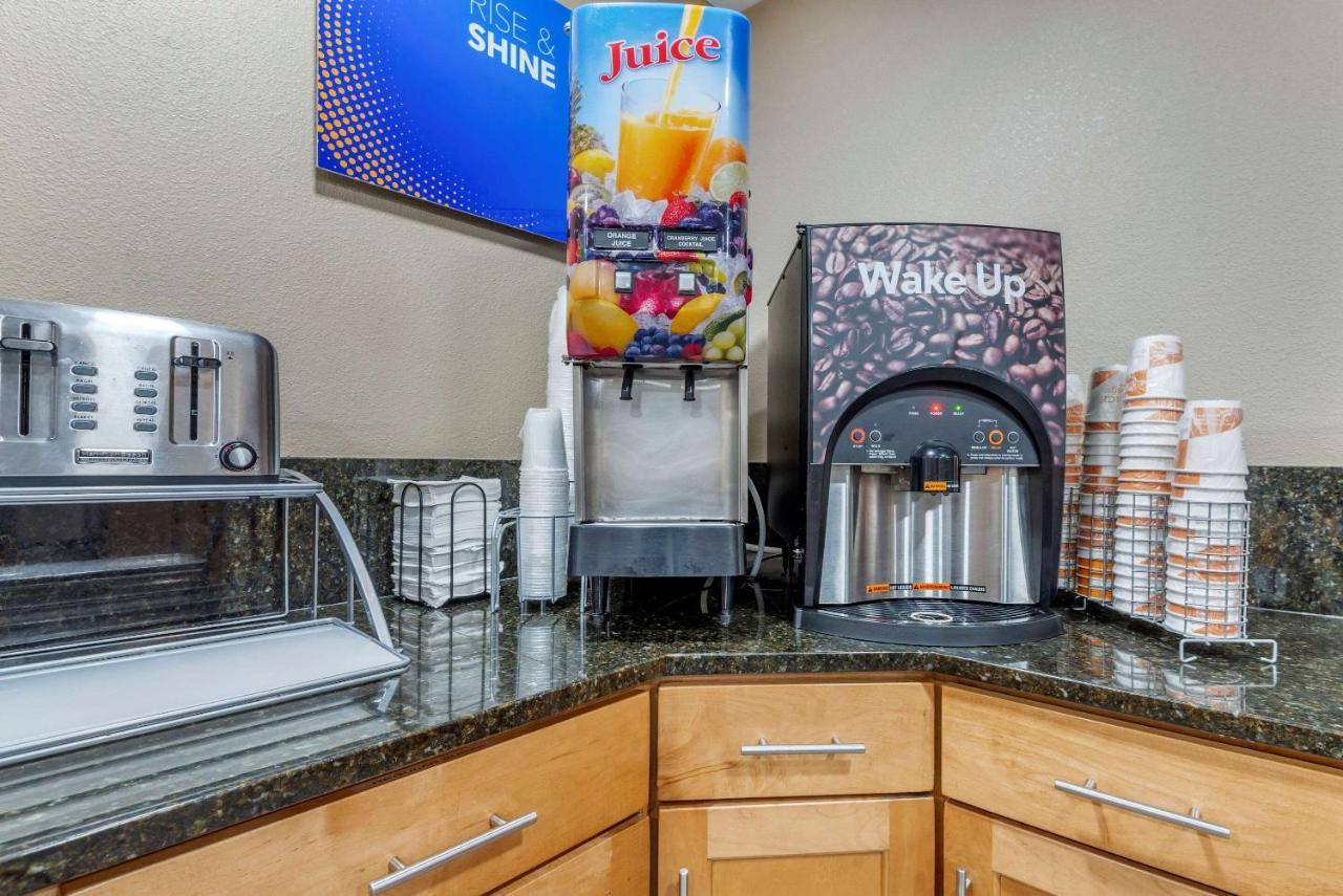 Comfort Inn Asheville East-Blue Ridge Pkwy Access Bagian luar foto