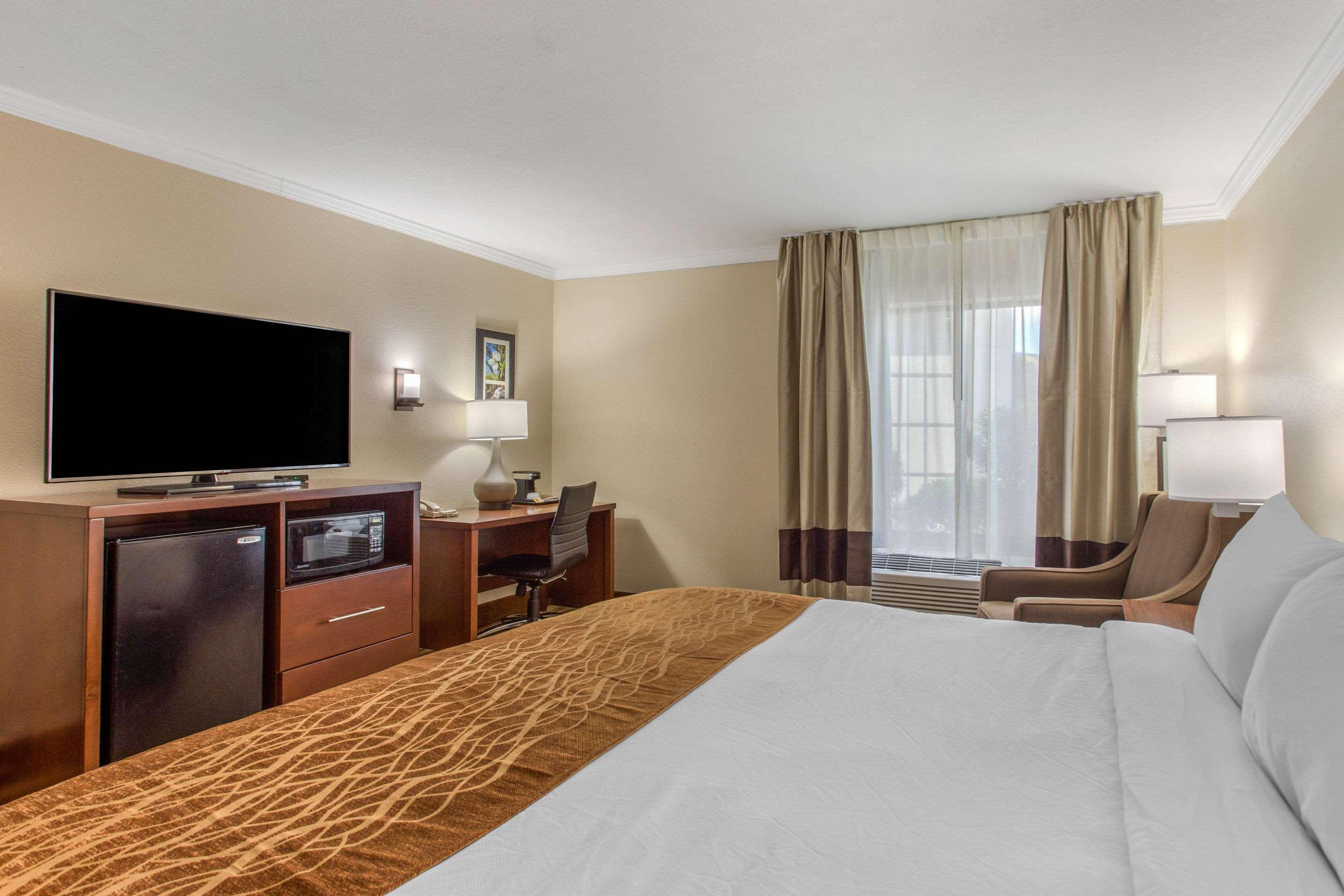 Comfort Inn Asheville East-Blue Ridge Pkwy Access Bagian luar foto