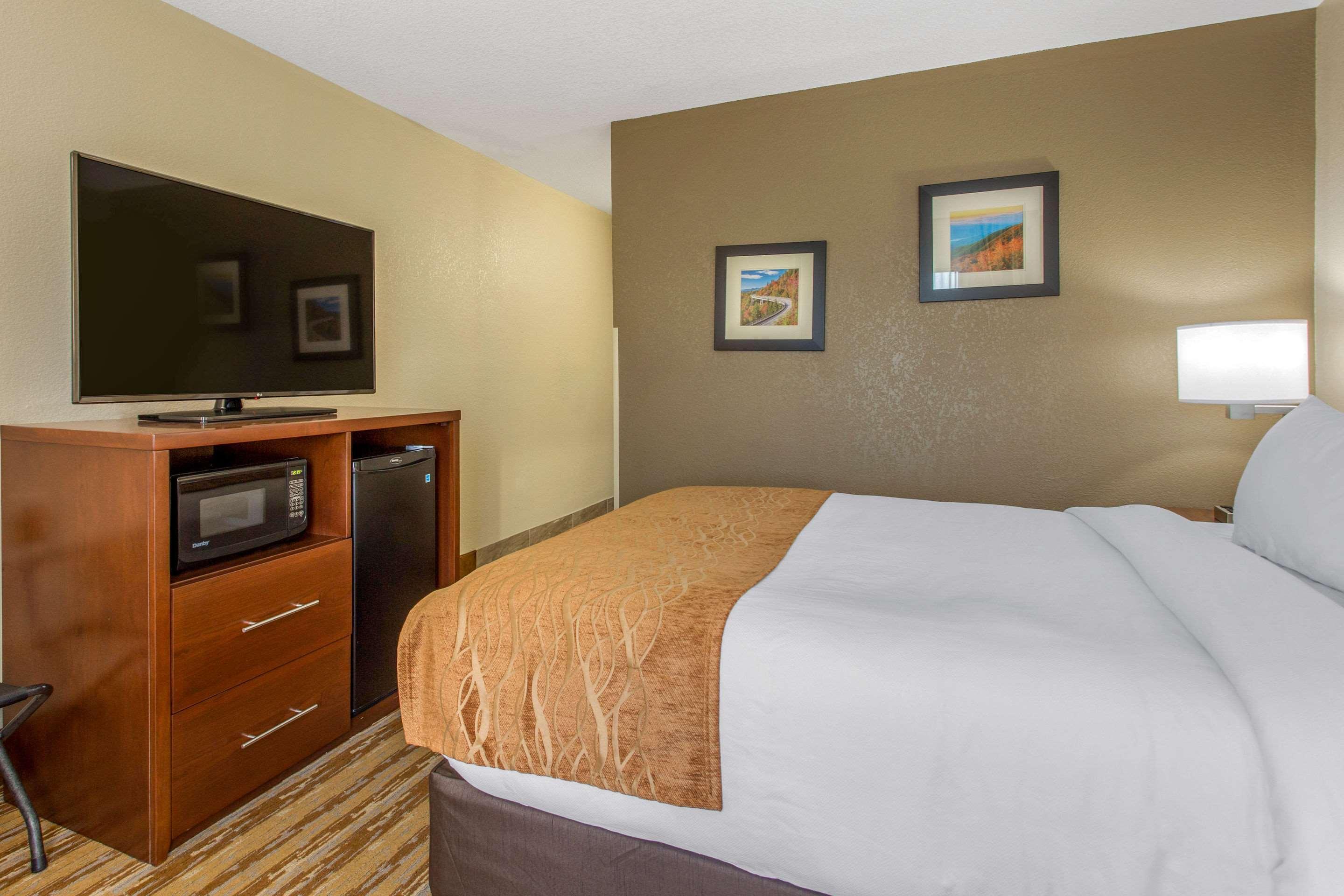 Comfort Inn Asheville East-Blue Ridge Pkwy Access Bagian luar foto