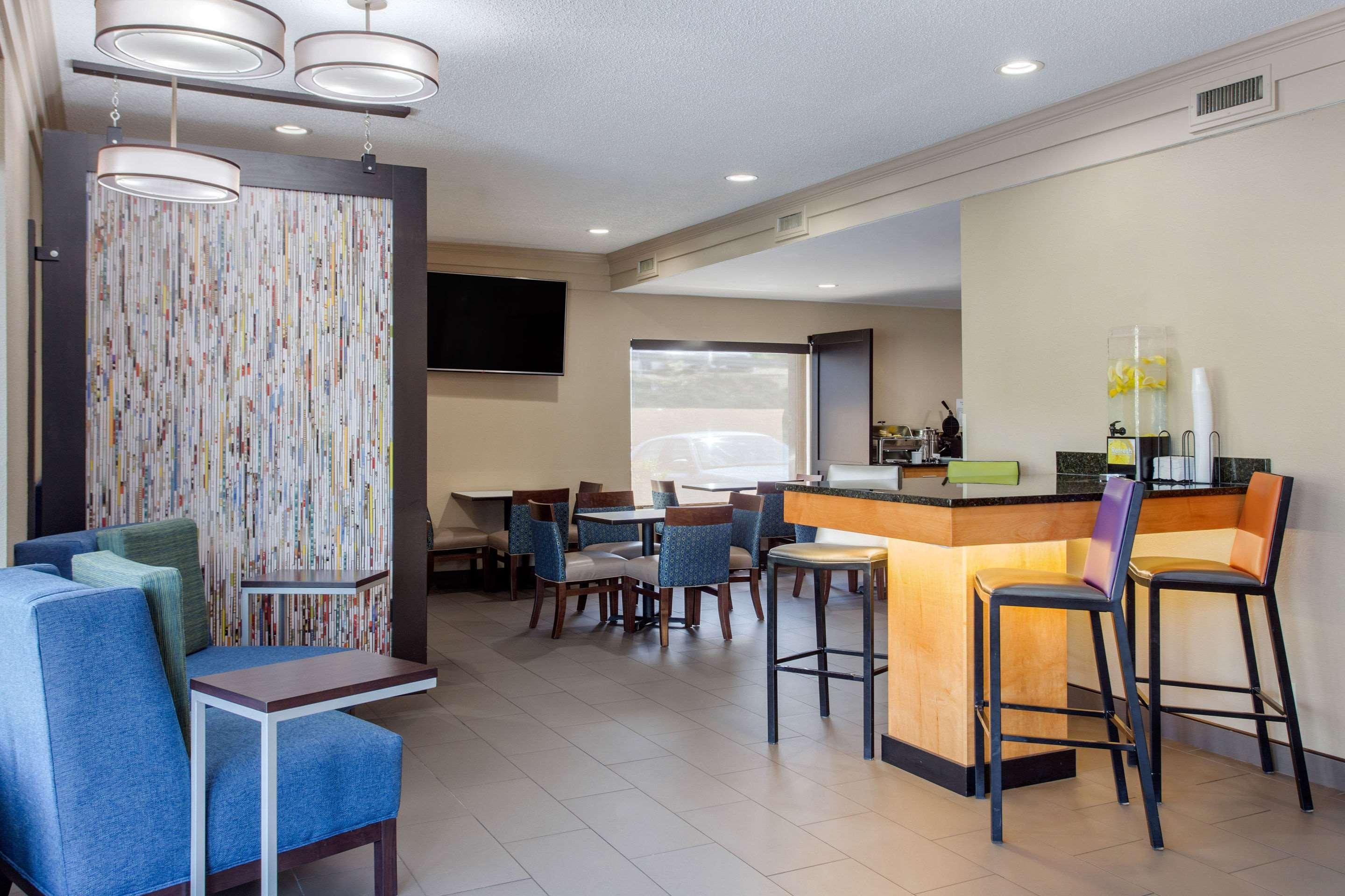 Comfort Inn Asheville East-Blue Ridge Pkwy Access Bagian luar foto