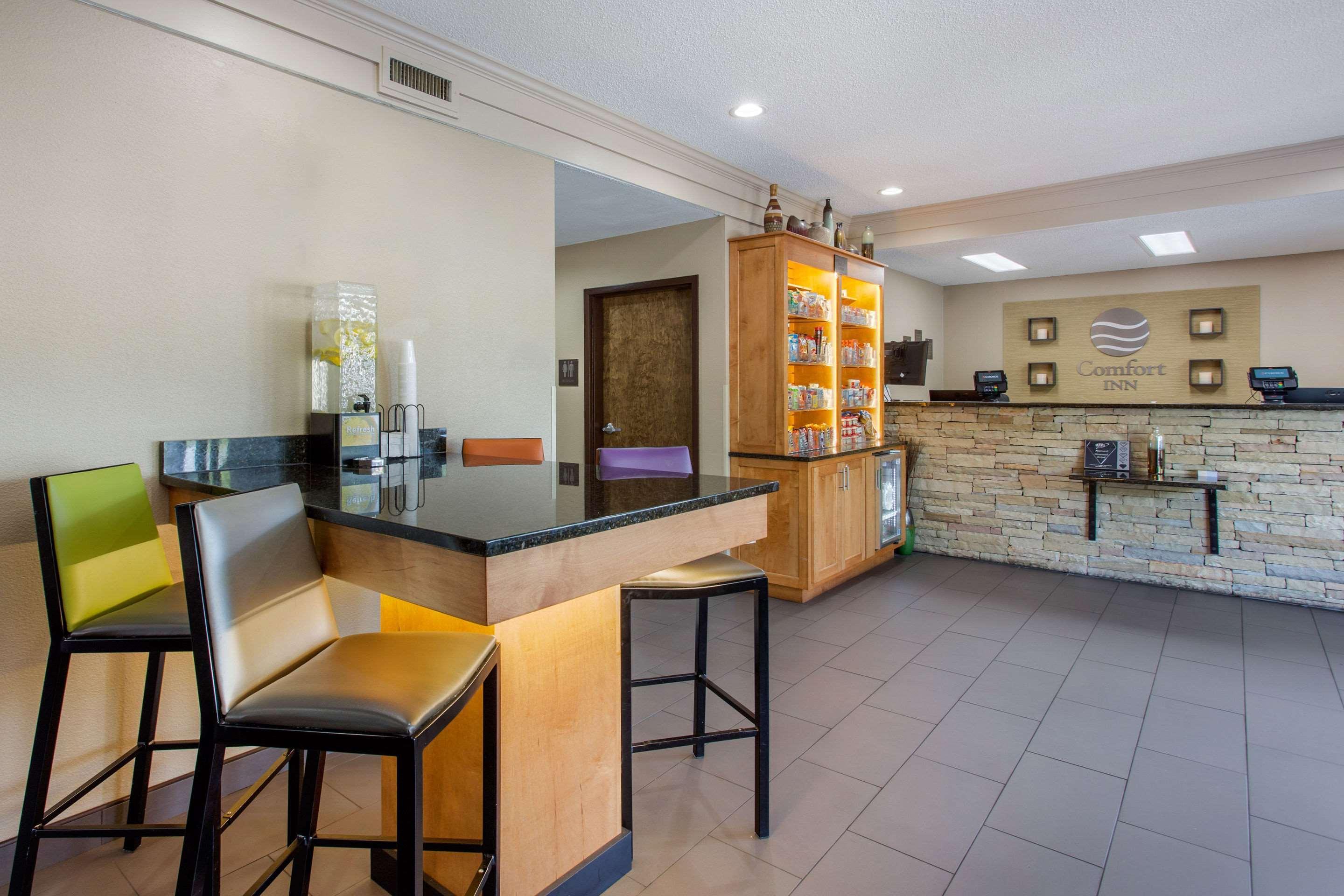 Comfort Inn Asheville East-Blue Ridge Pkwy Access Bagian luar foto