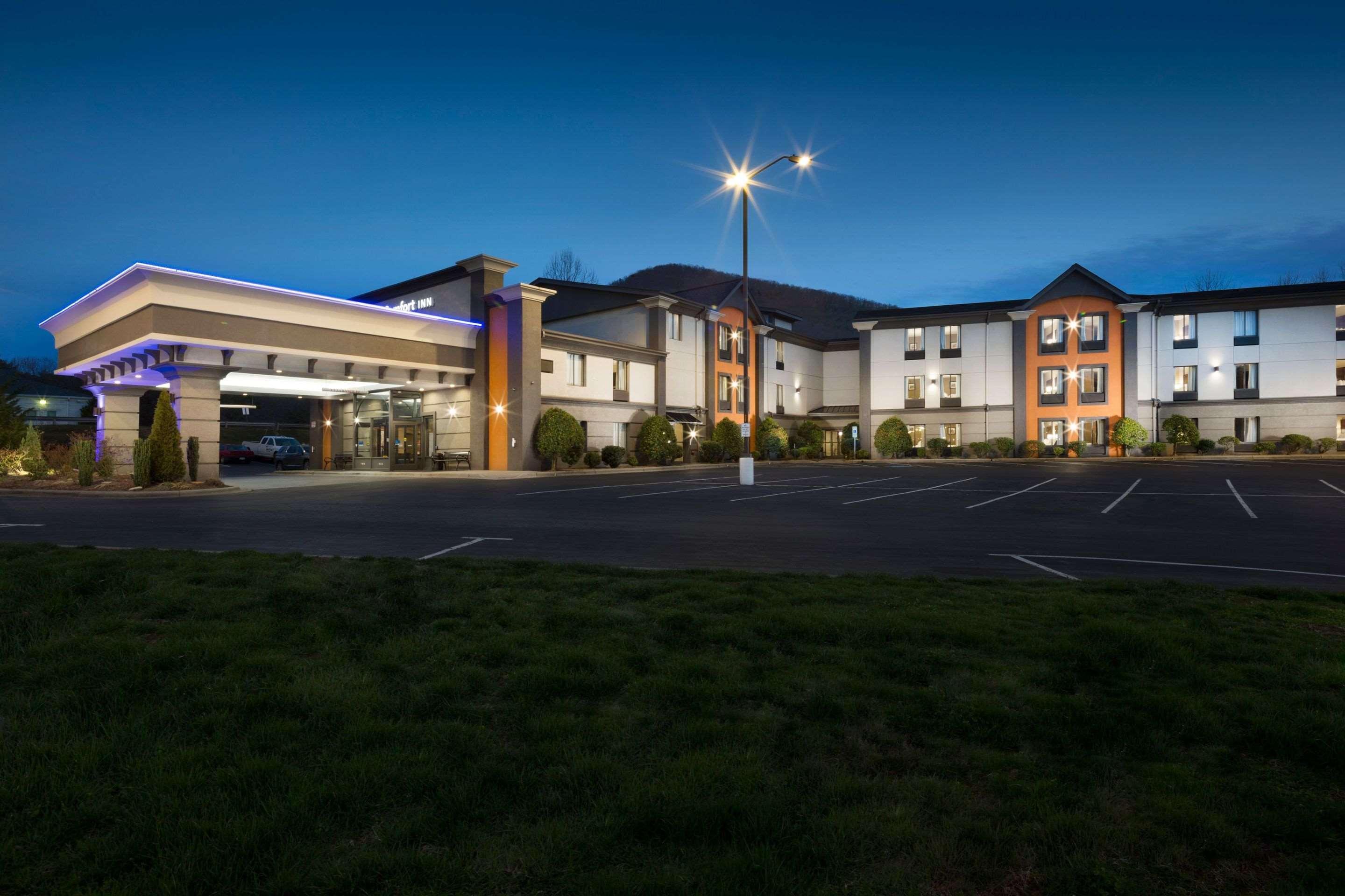 Comfort Inn Asheville East-Blue Ridge Pkwy Access Bagian luar foto