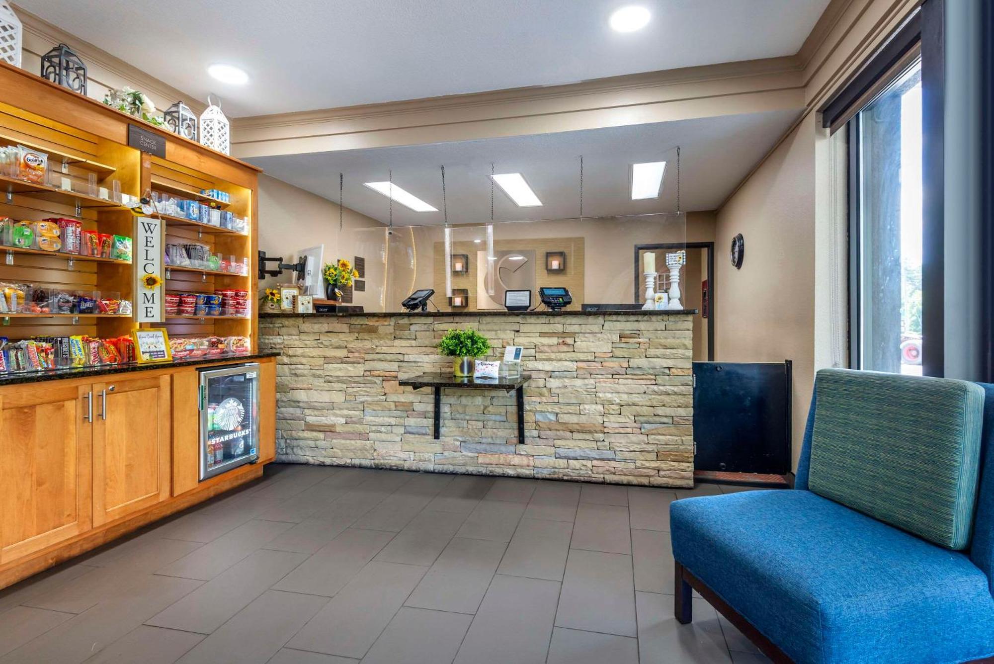 Comfort Inn Asheville East-Blue Ridge Pkwy Access Bagian luar foto